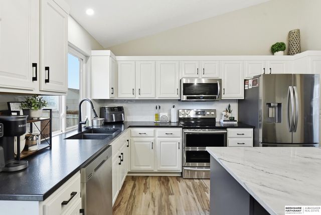 18656 U Street, Omaha, NE 68135