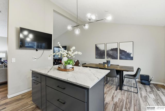 18656 U Street, Omaha, NE 68135