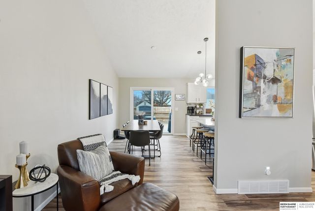 18656 U Street, Omaha, NE 68135