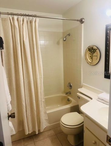 2033 HAWKHURST CIRCLE 180, Sun City Center, FL 33573