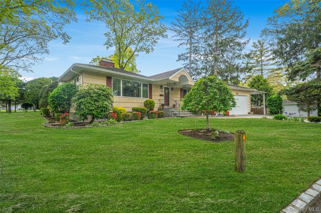 190 Lake Drive, Copiague, NY 11726