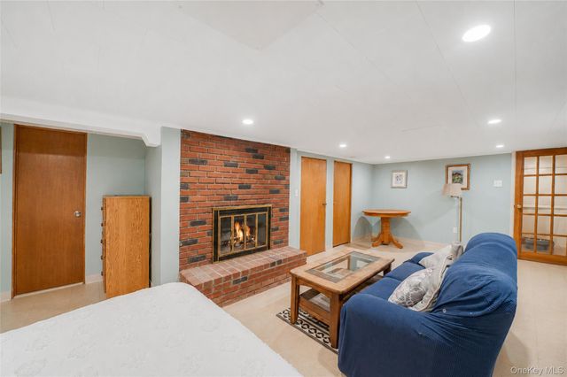 190 Lake Drive, Copiague, NY 11726