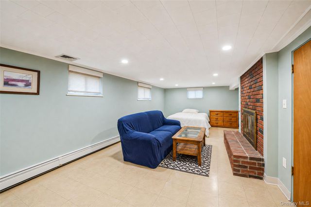 190 Lake Drive, Copiague, NY 11726