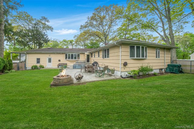 190 Lake Drive, Copiague, NY 11726