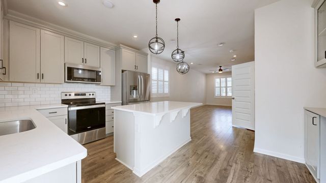 615 Old Hickory Blvd Apt 608, Nashville, TN 37209