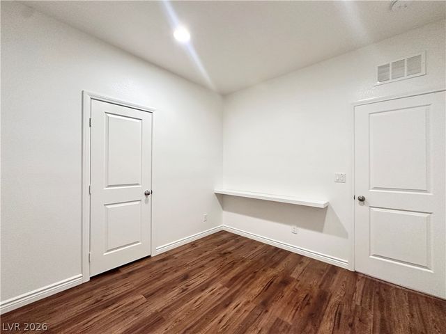 9830 Colenso Court, Las Vegas, NV 89148