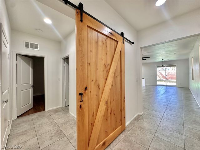 9830 Colenso Court, Las Vegas, NV 89148
