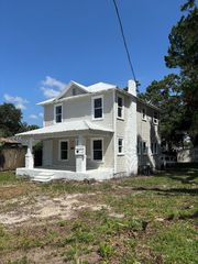 409 WAYNE AVENUE, New Smyrna Beach, FL 32168