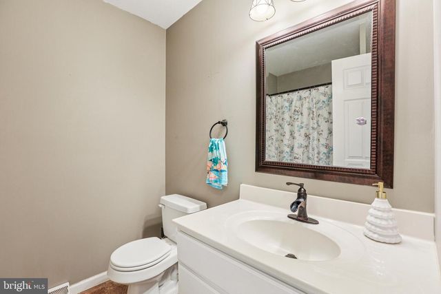 23 SYCAMORE CT, Littlestown, PA 17340