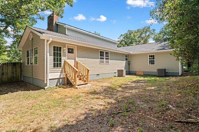 1421 Thrasher Hills Drive NE, Dalton, GA 30721