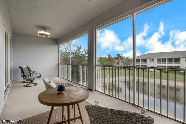 2665 Seychelles CIR 1907, Naples, FL 34112