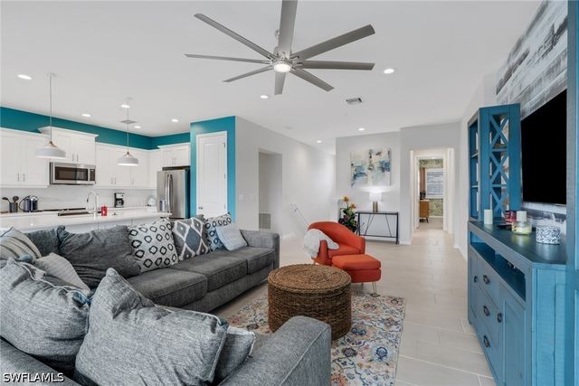 2665 Seychelles CIR 1907, Naples, FL 34112
