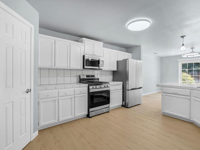 413 S Villa Avenue, Fresno, CA 93727