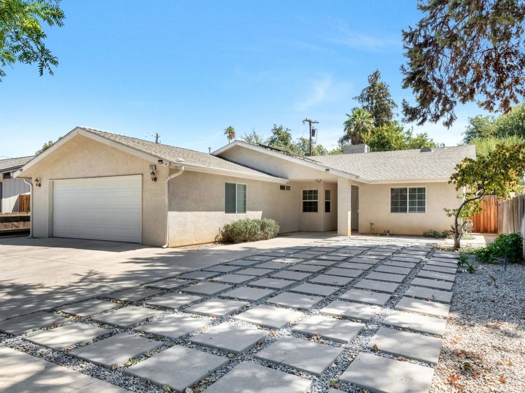 413 S Villa Avenue, Fresno, CA 93727