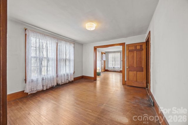 911 N Long ES Street, Salisbury, NC 28144