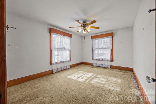 911 N Long ES Street, Salisbury, NC 28144