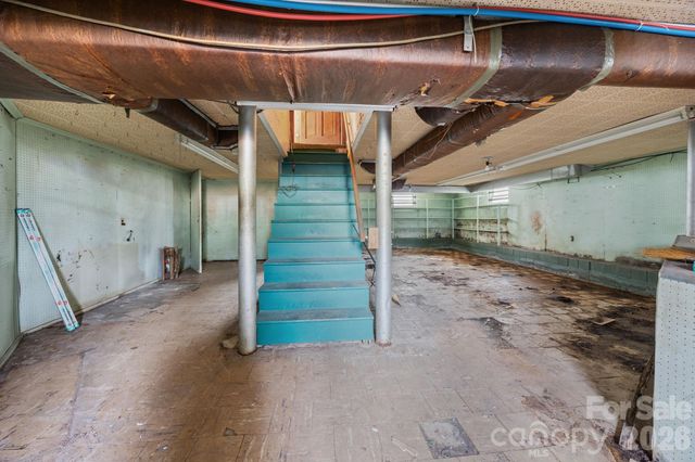 911 N Long ES Street, Salisbury, NC 28144