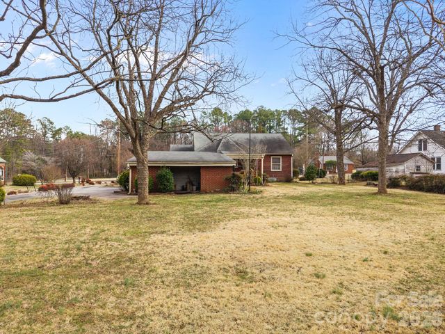 911 N Long ES Street, Salisbury, NC 28144