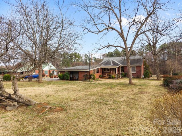 911 N Long ES Street, Salisbury, NC 28144