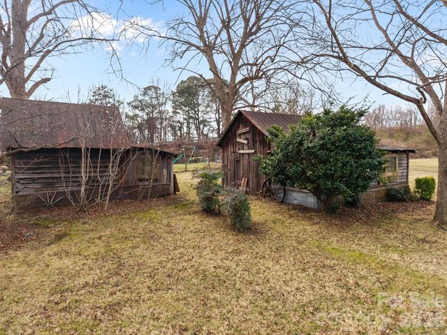 911 N Long ES Street, Salisbury, NC 28144