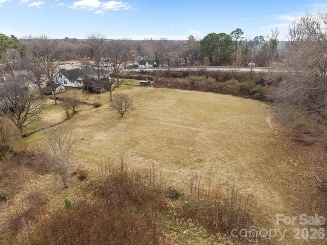 911 N Long ES Street, Salisbury, NC 28144