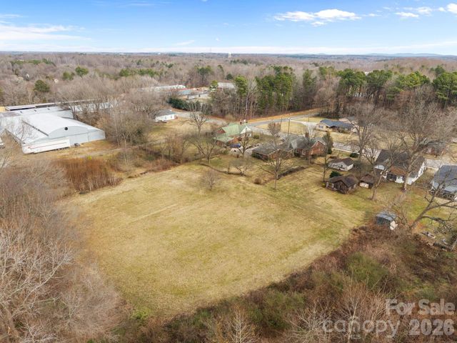 911 N Long ES Street, Salisbury, NC 28144