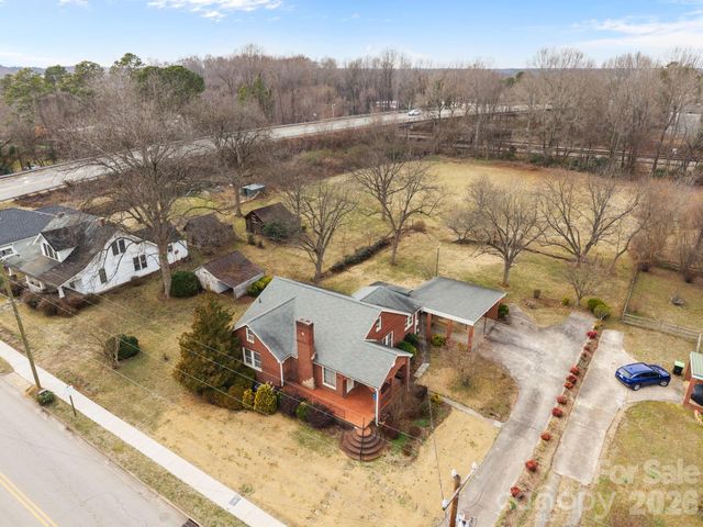 911 N Long ES Street, Salisbury, NC 28144