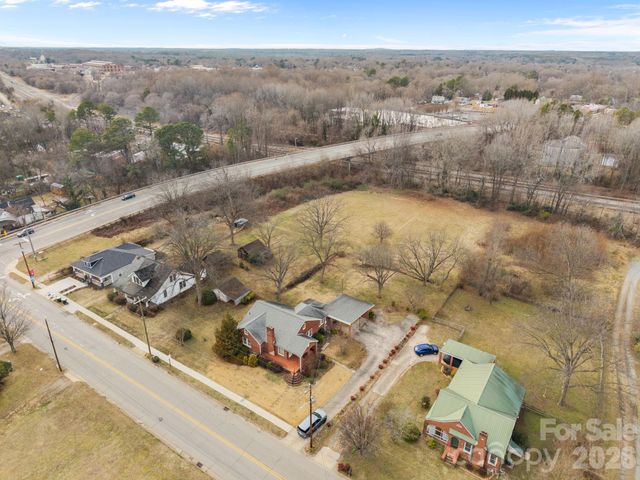 911 N Long ES Street, Salisbury, NC 28144