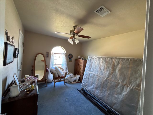 400 Harris Drive, Crowley, TX 76036