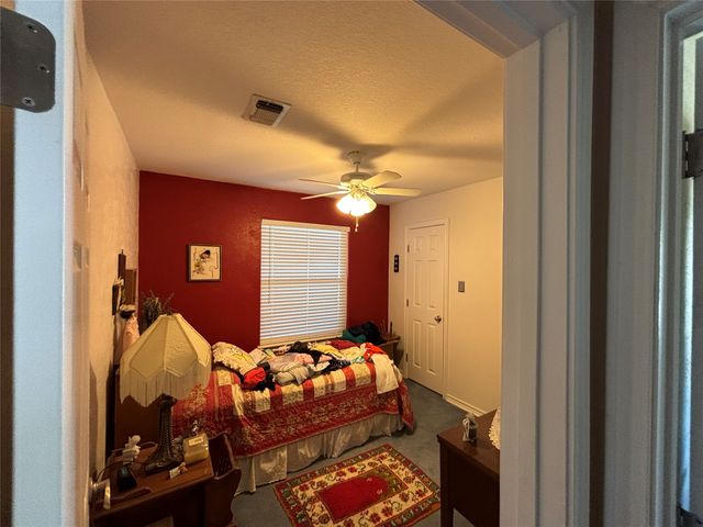 400 Harris Drive, Crowley, TX 76036