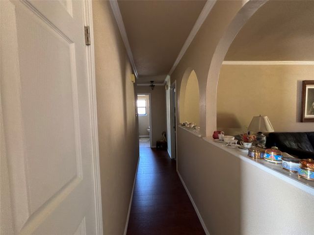 400 Harris Drive, Crowley, TX 76036