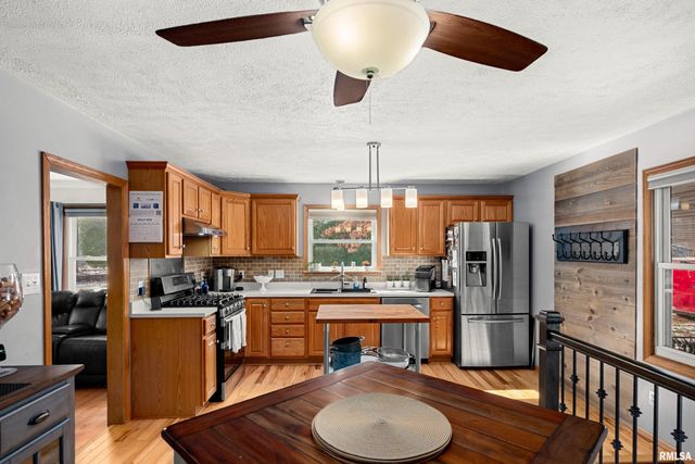 1215 N MAPLE Lane, East Peoria, IL 61611