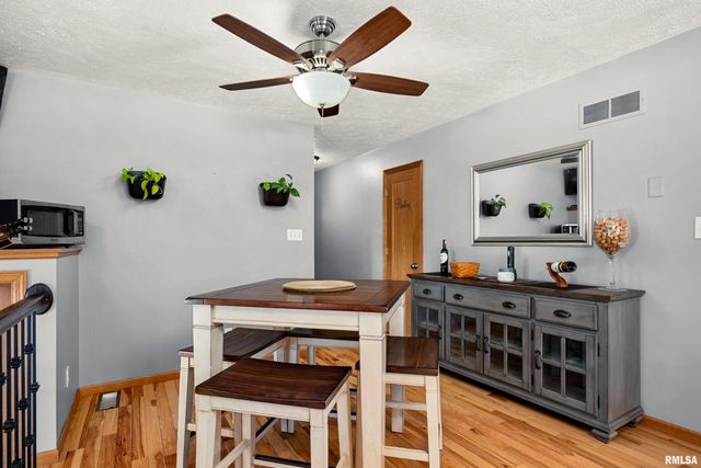 1215 N MAPLE Lane, East Peoria, IL 61611