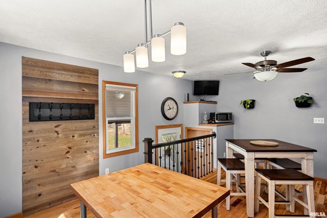 1215 N MAPLE Lane, East Peoria, IL 61611