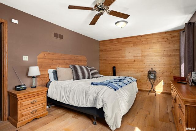 1215 N MAPLE Lane, East Peoria, IL 61611