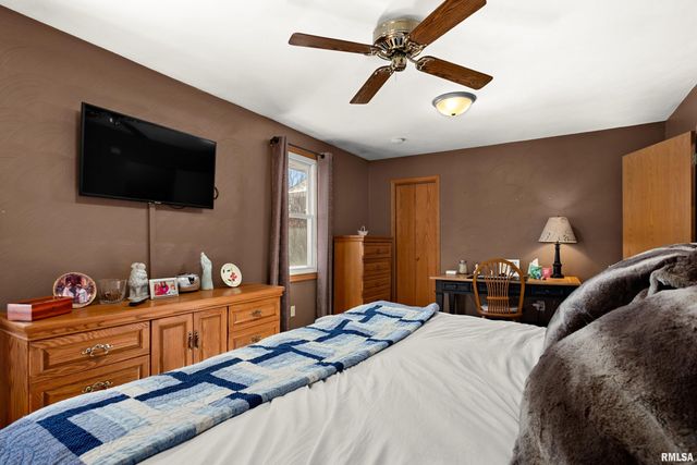 1215 N MAPLE Lane, East Peoria, IL 61611