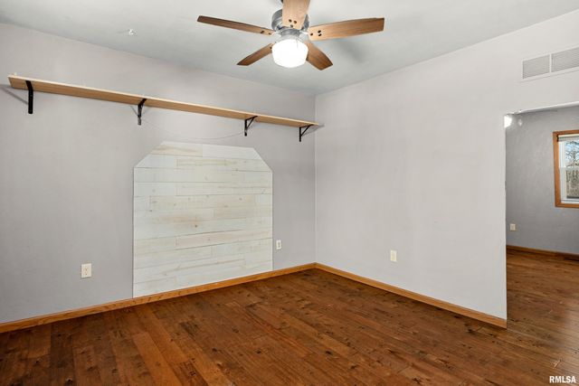 1215 N MAPLE Lane, East Peoria, IL 61611