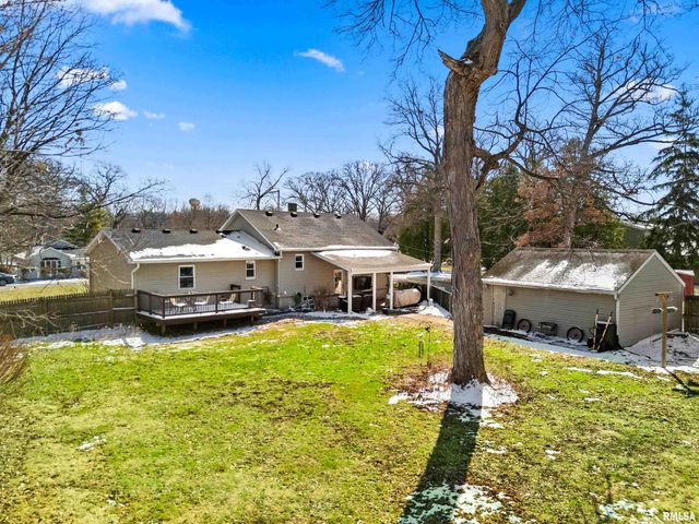 1215 N MAPLE Lane, East Peoria, IL 61611