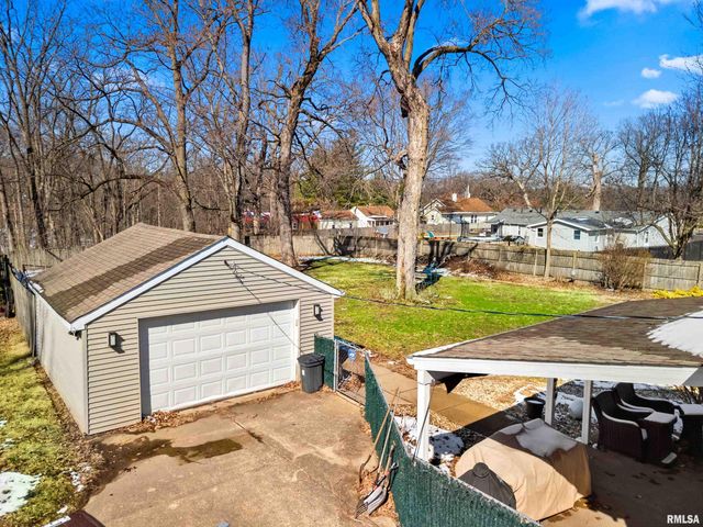 1215 N MAPLE Lane, East Peoria, IL 61611