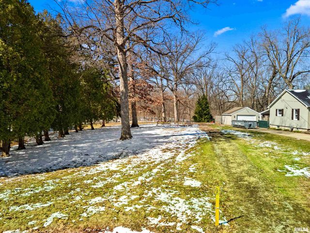 1215 N MAPLE Lane, East Peoria, IL 61611