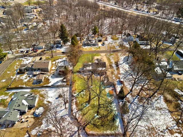 1215 N MAPLE Lane, East Peoria, IL 61611