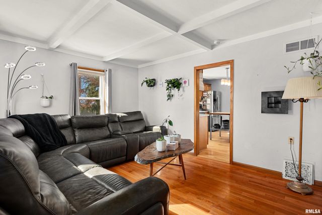 1215 N MAPLE Lane, East Peoria, IL 61611