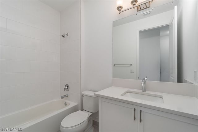 12750 Woodbury DR, Estero, FL 33928