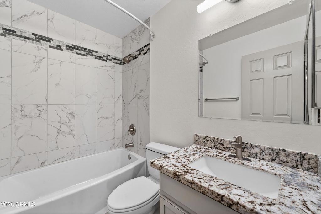 Image 19 of property listing at 3577 S PONDEROSA Drive, Gilbert, AZ 85297