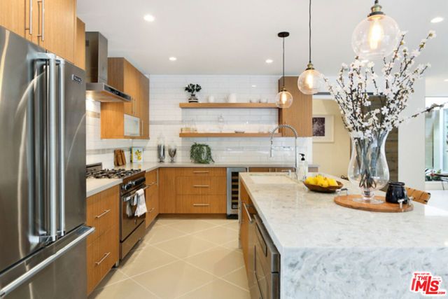 10486 Sandal Lane, Los Angeles, CA 90077