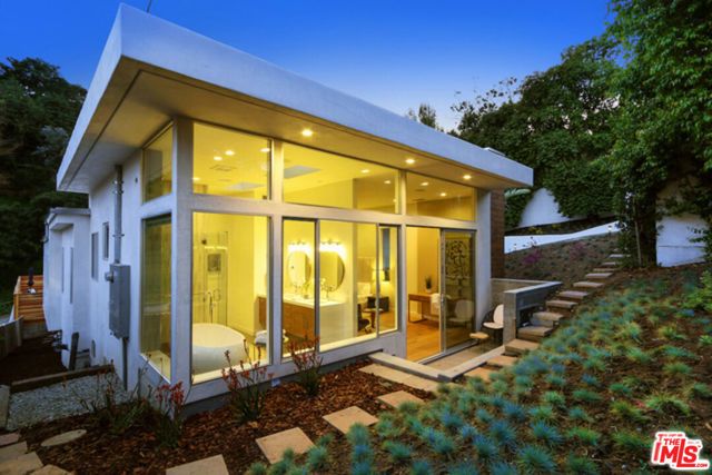 10486 Sandal Lane, Los Angeles, CA 90077