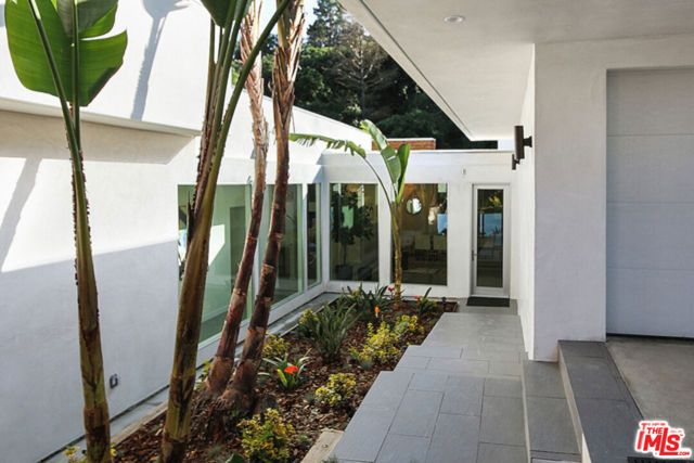 10486 Sandal Lane, Los Angeles, CA 90077