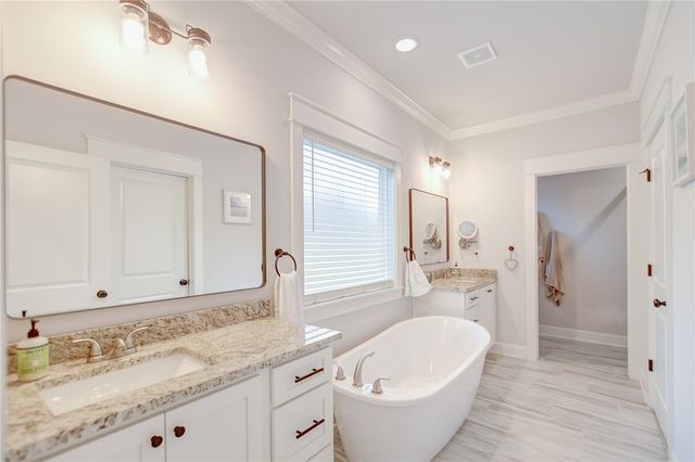 8 Boswell Circle, Bella Vista, AR 72715