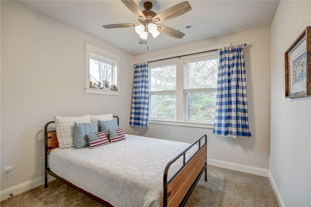 8 Boswell Circle, Bella Vista, AR 72715