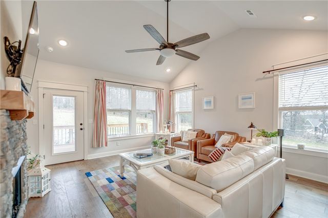 8 Boswell Circle, Bella Vista, AR 72715